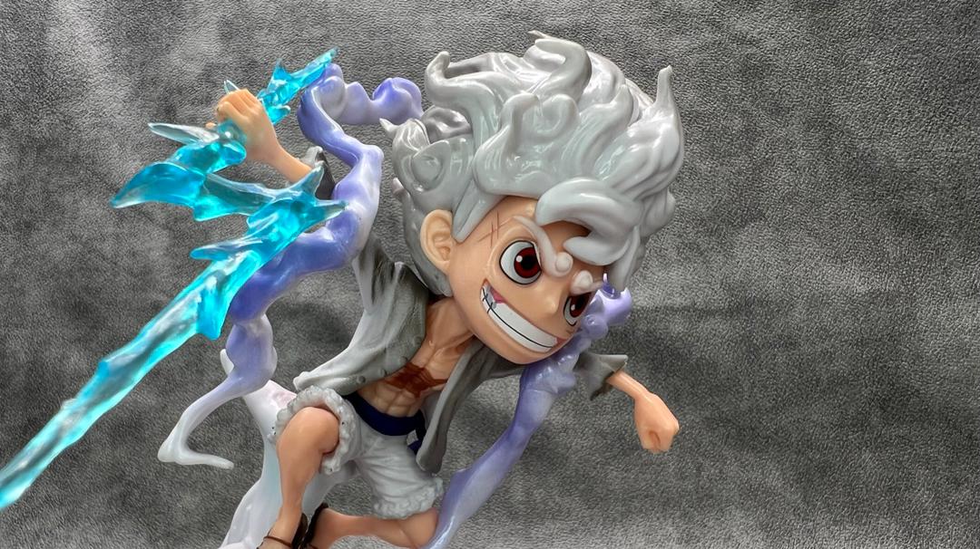One Piece figure Luffy Gear 5 w/ lightning Bolt
